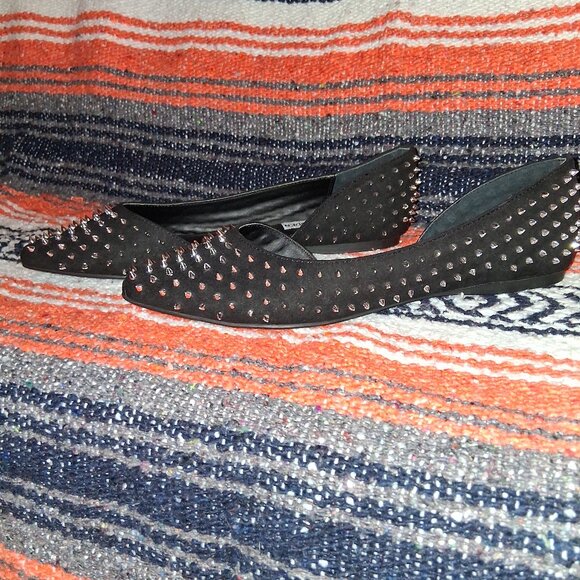 Steve Madden Spiked Studded Hypnotize Flats. Brand New - Picture 4 of 13